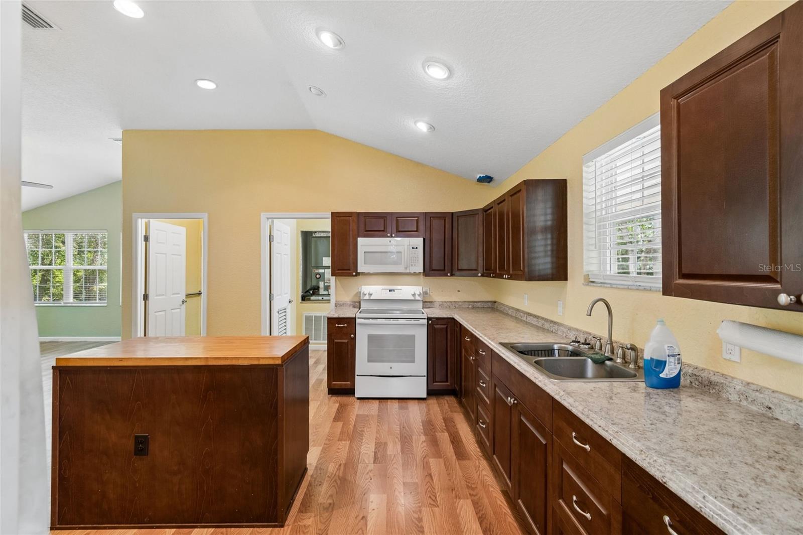11274 S RIVIERA DR, HOMOSASSA, FL — photo 14