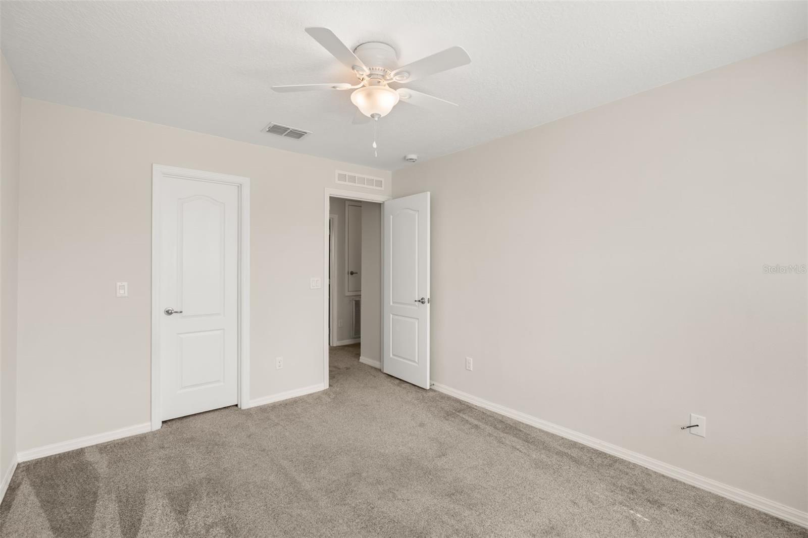 611 DEL PILAR DR, GROVELAND, FL — photo 51