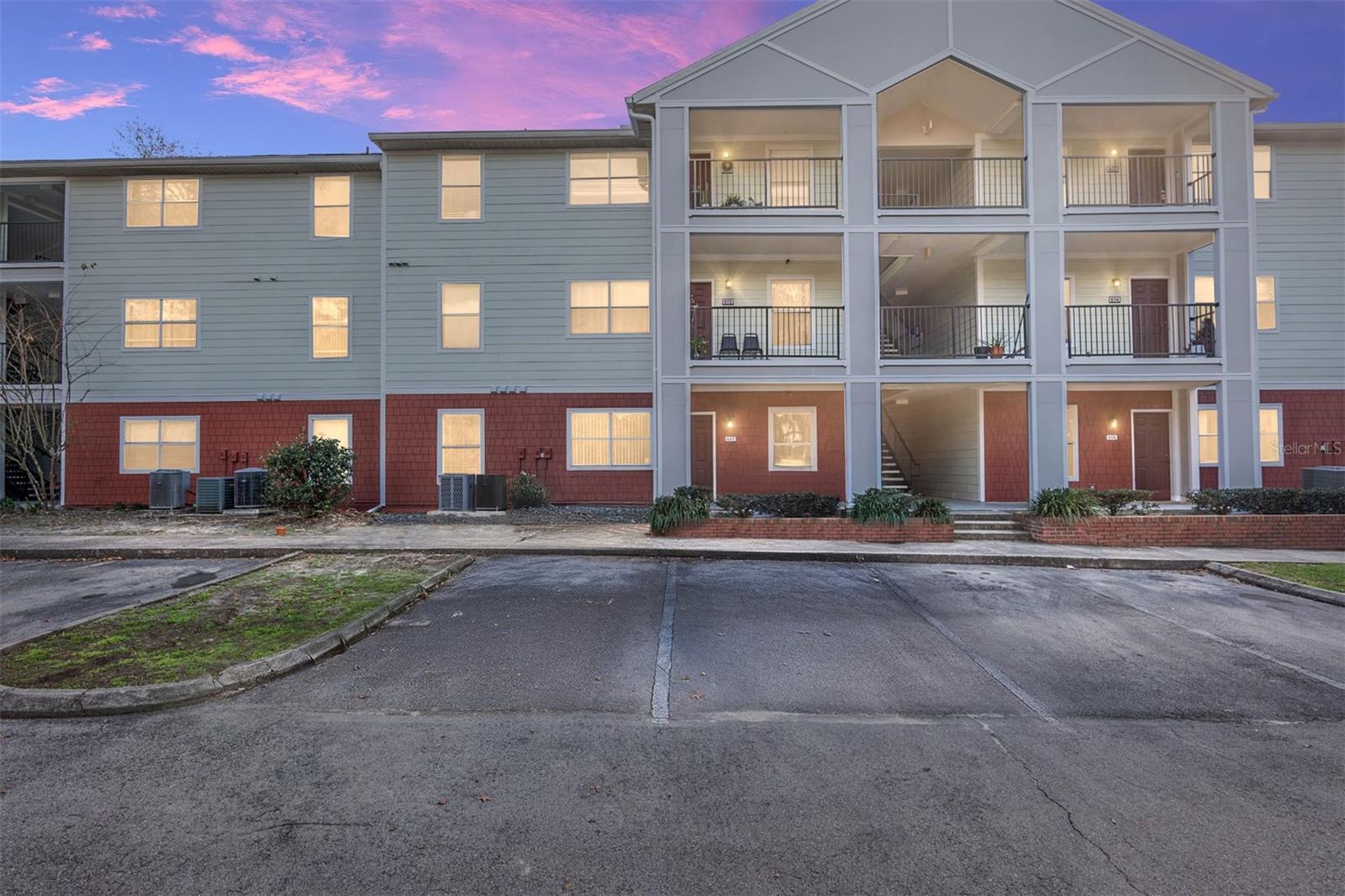 2360 SW ARCHER RD #607, GAINESVILLE, FL