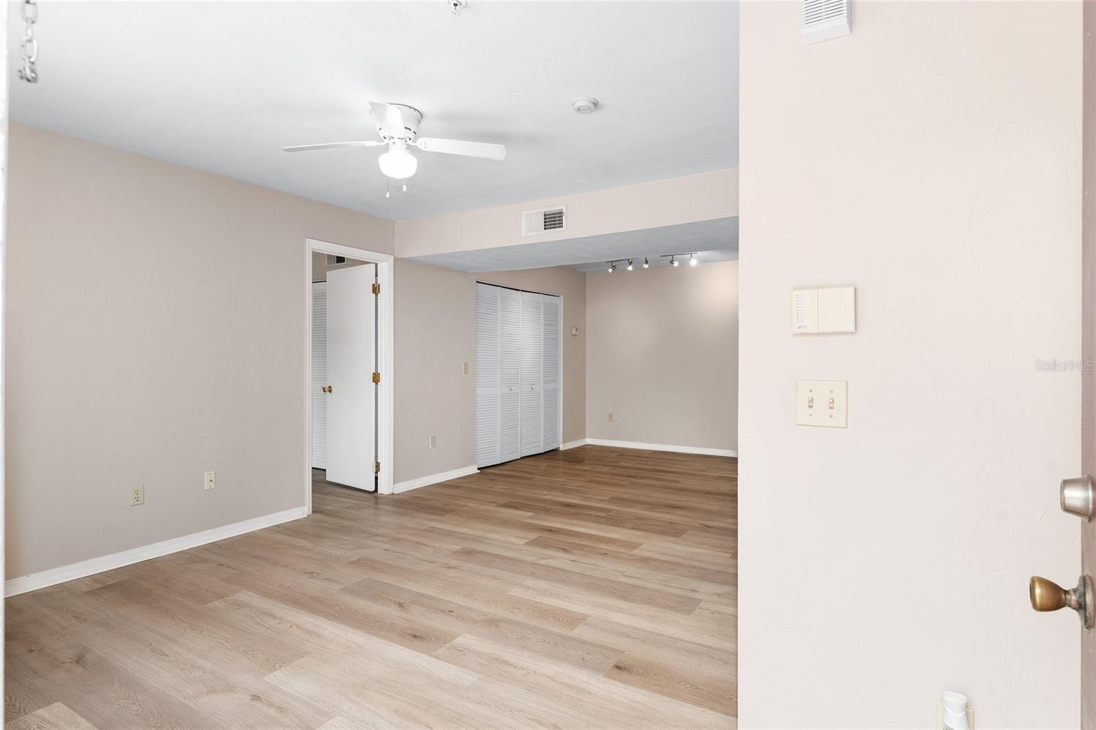 2360 SW ARCHER RD #607, GAINESVILLE, FL — photo 2