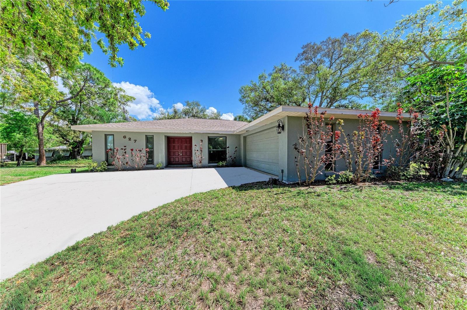 627 ALLIGATOR DR, VENICE, FL — photo 3