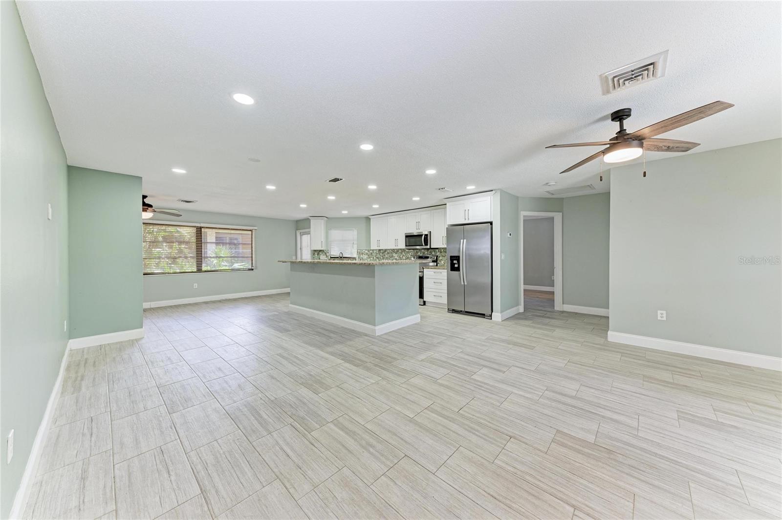 627 ALLIGATOR DR, VENICE, FL — photo 7