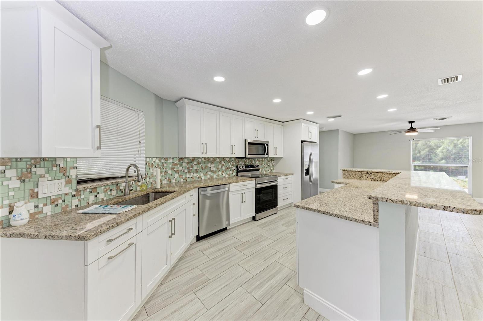 627 ALLIGATOR DR, VENICE, FL — photo 14