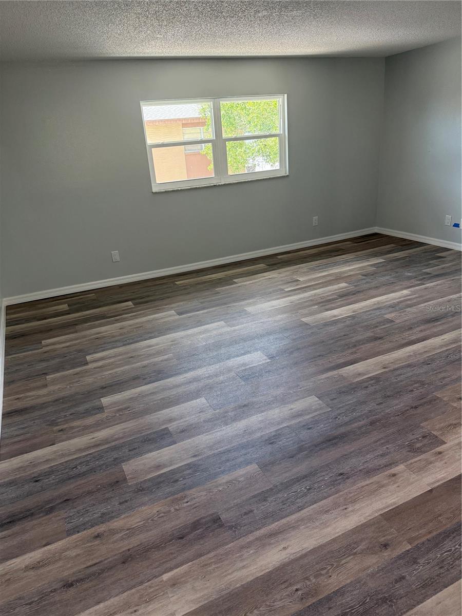 439 76TH AVE N, ST PETERSBURG, FL — photo 6