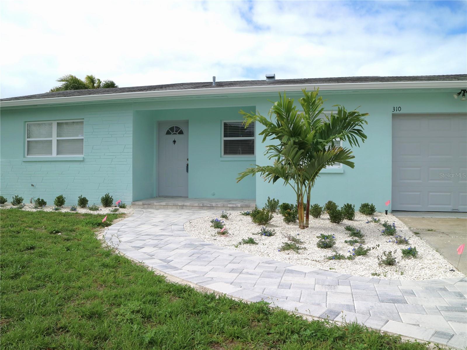 310 WESTWINDS DR, PALM HARBOR, FL — photo 2