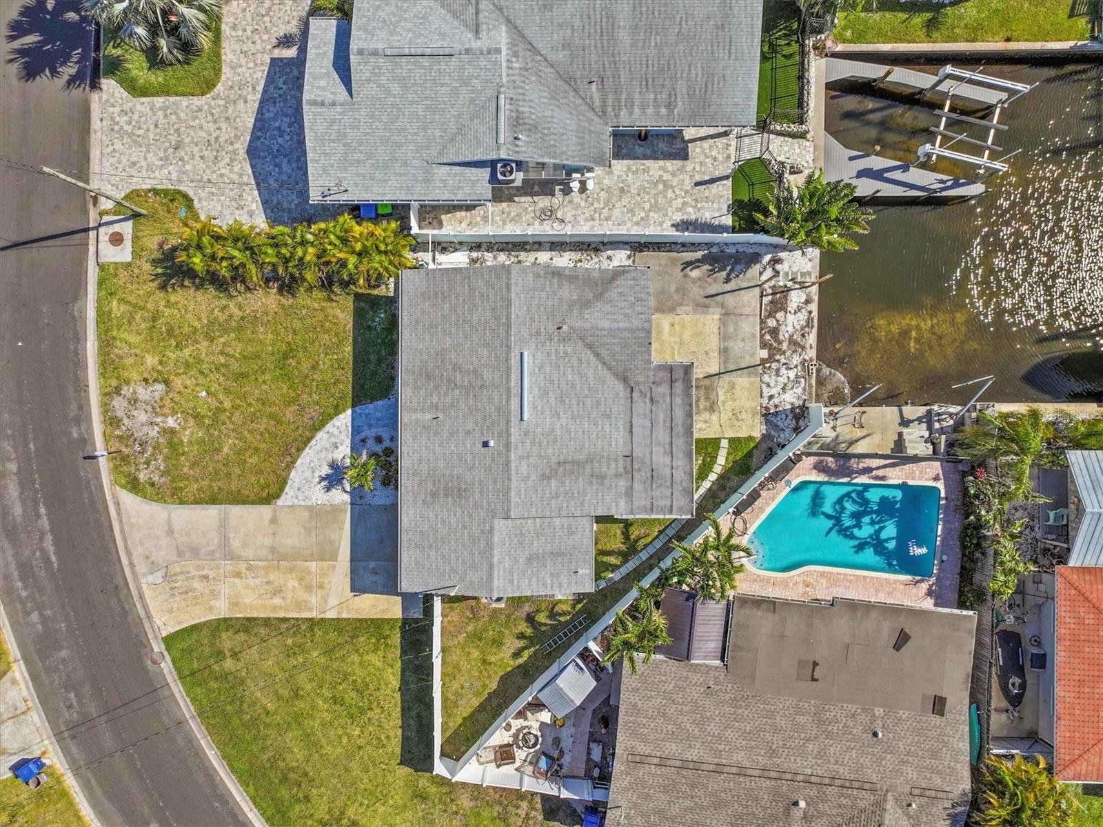 310 WESTWINDS DR, PALM HARBOR, FL — photo 9
