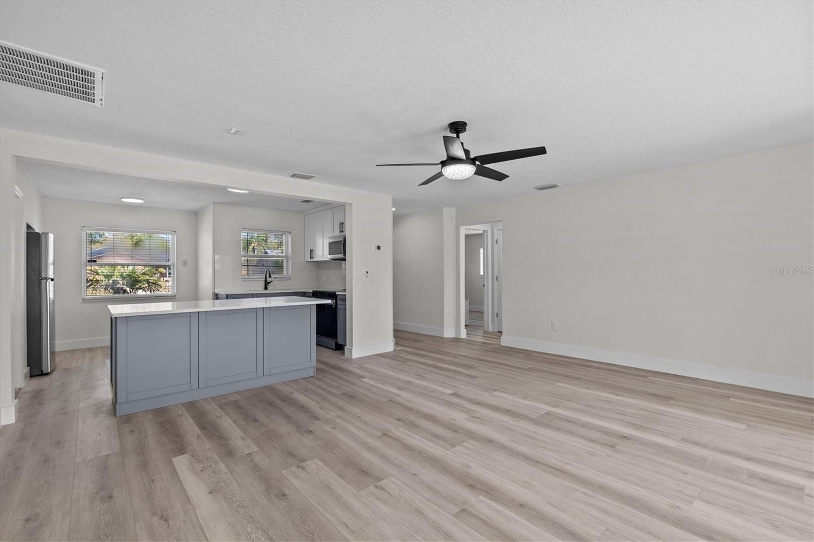310 WESTWINDS DR, PALM HARBOR, FL — photo 10
