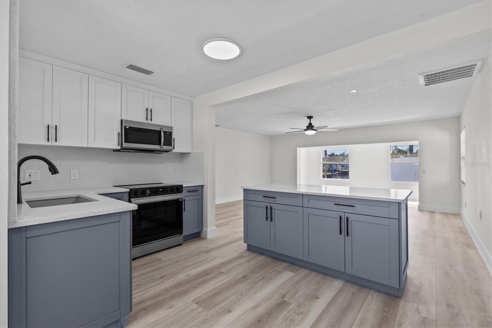 310 WESTWINDS DR, PALM HARBOR, FL — photo 16