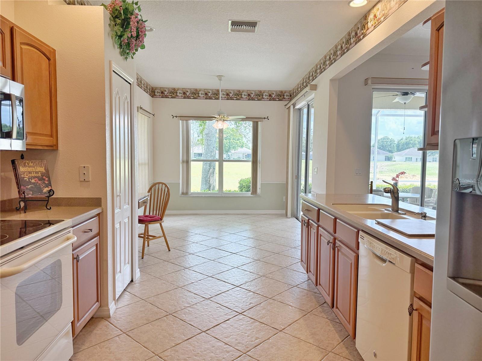 3445 CAPLAND AVE, CLERMONT, FL — photo 9