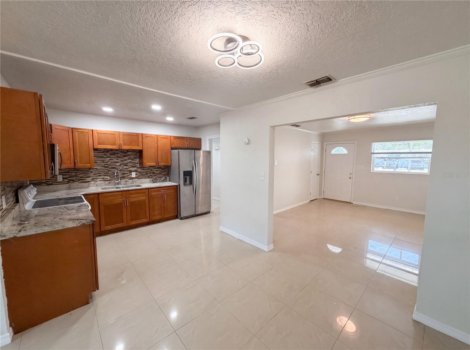 15525 BEDFORD CIR E, CLEARWATER, FL — photo 10