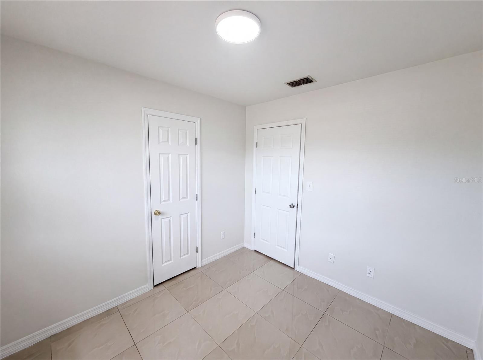 15525 BEDFORD CIR E, CLEARWATER, FL — photo 15