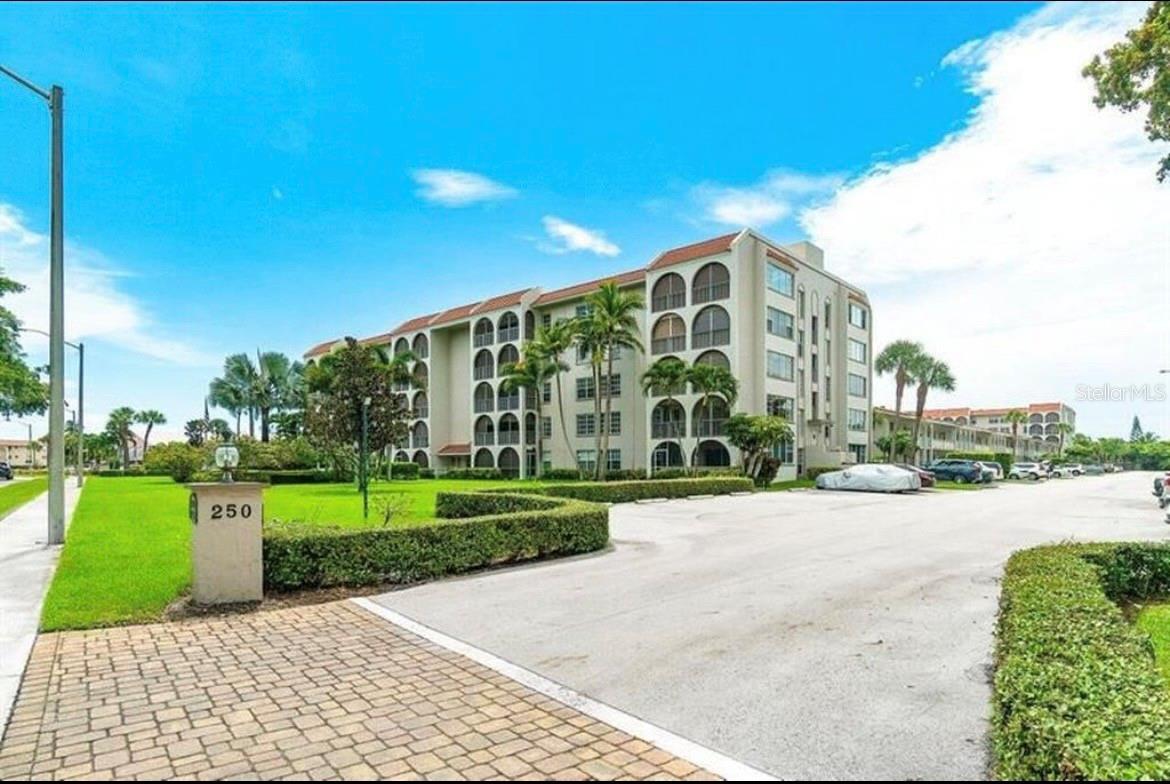 250 NE 20TH ST #3030, BOCA RATON, FL — photo 2
