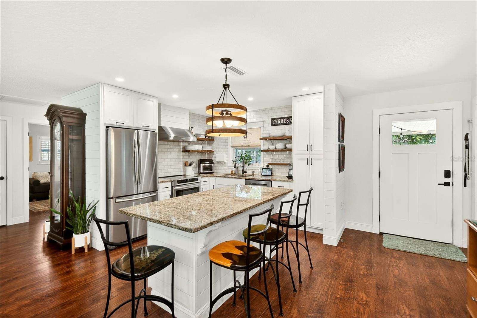 175 RIVIERE RD, PALM HARBOR, FL — photo 9