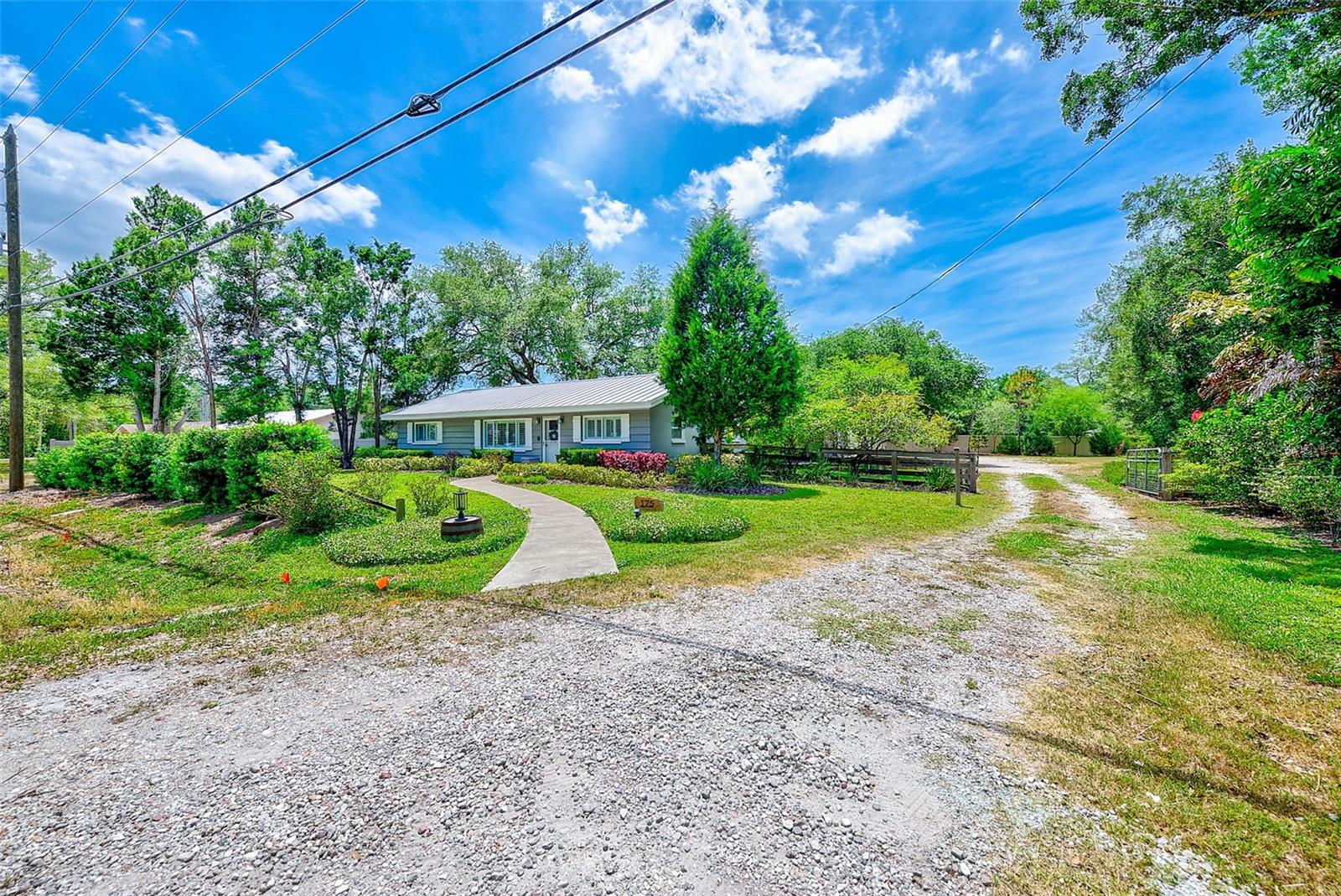 175 RIVIERE RD, PALM HARBOR, FL — photo 40