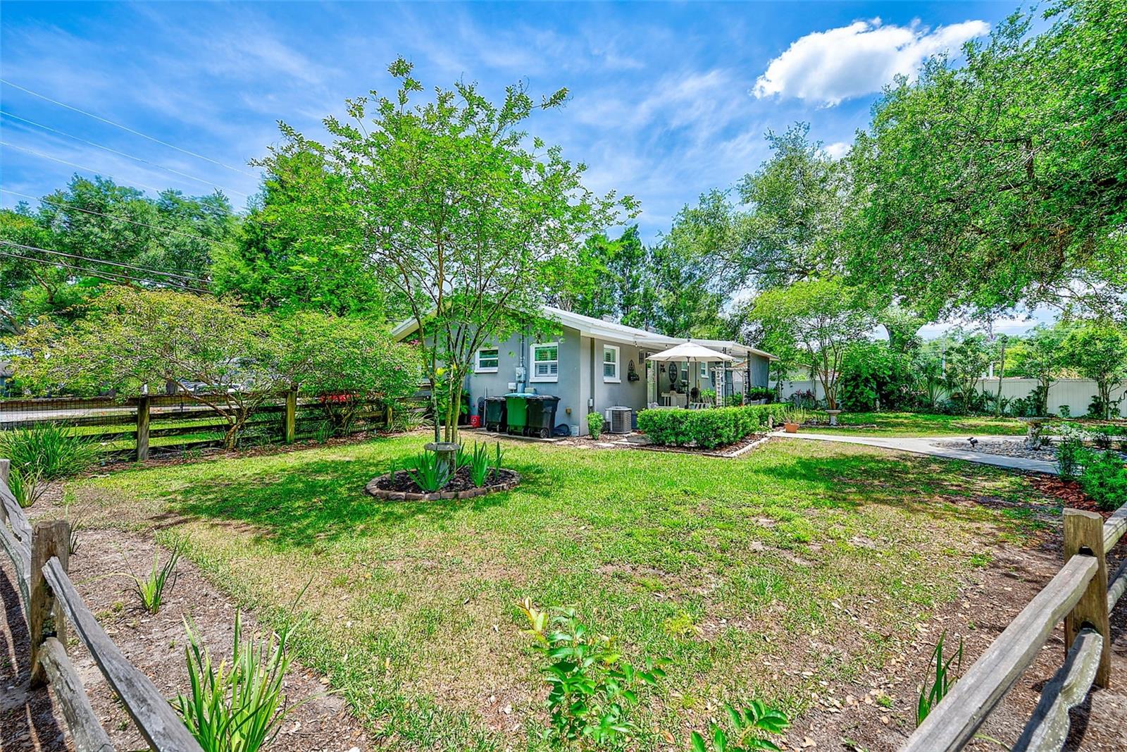 175 RIVIERE RD, PALM HARBOR, FL — photo 47