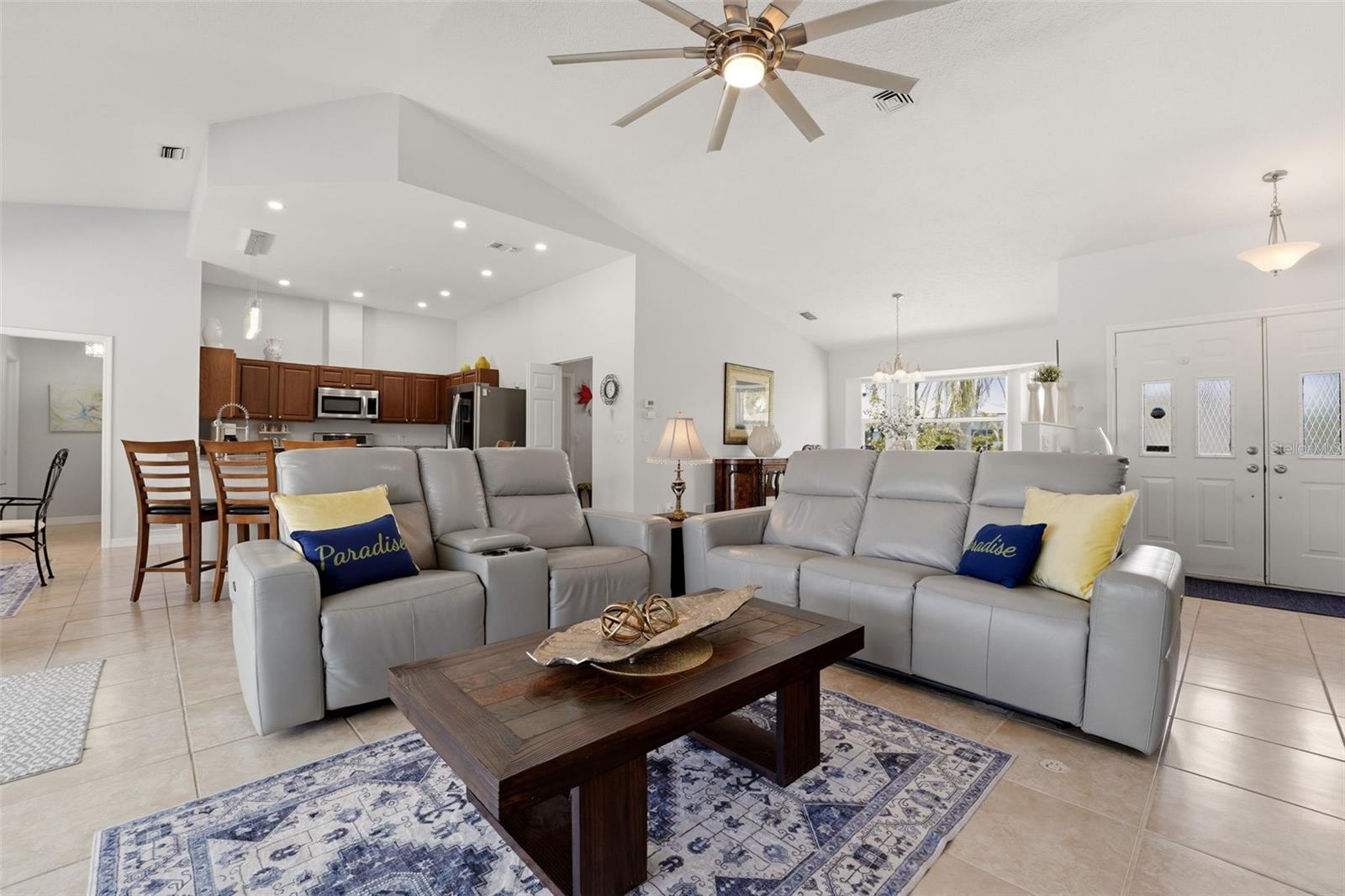 256 MARK TWAIN LN, ROTONDA WEST, FL — photo 8