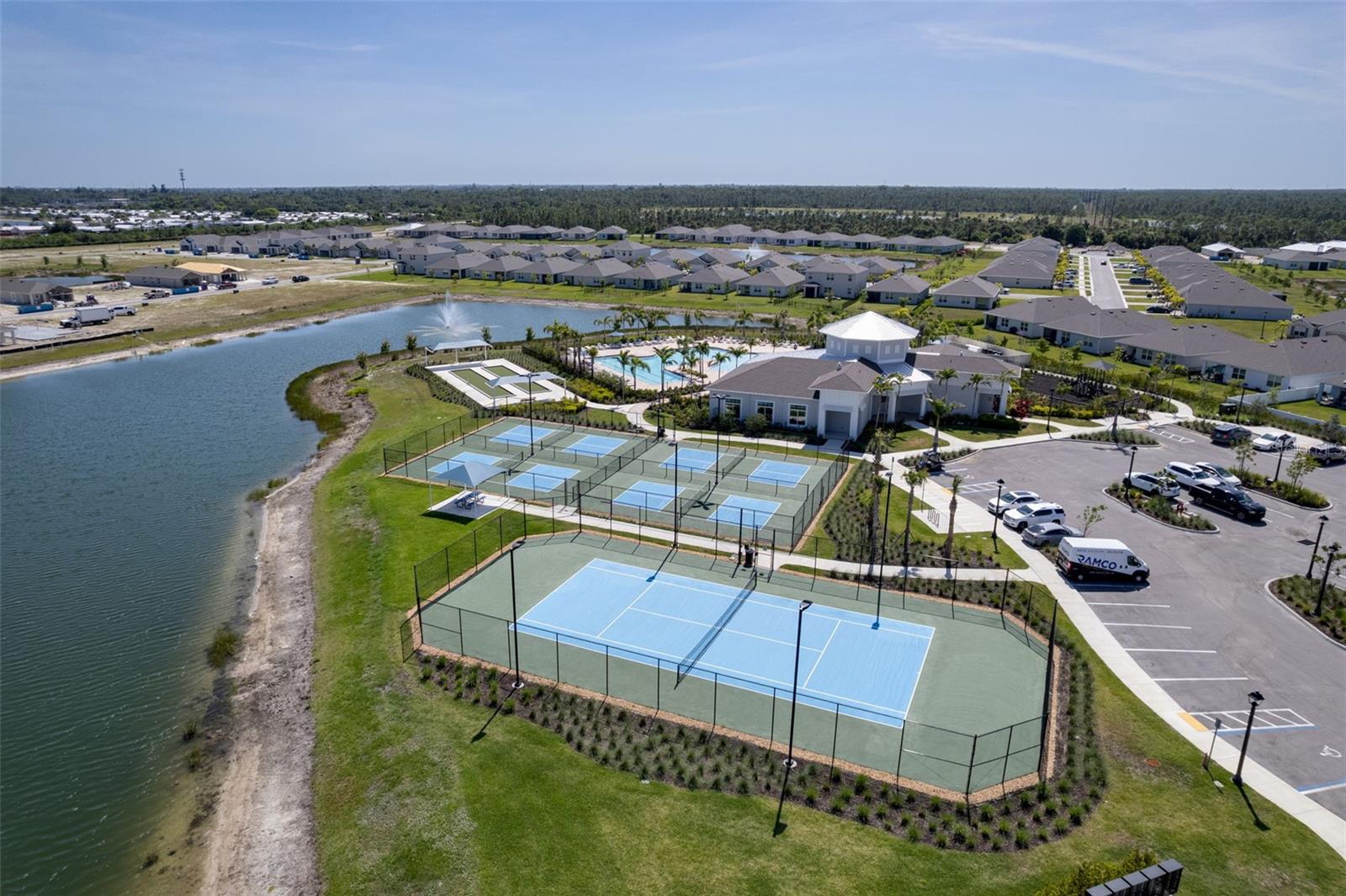 2608 TABLE CORAL TRL, NORTH FORT MYERS, FL — photo 24