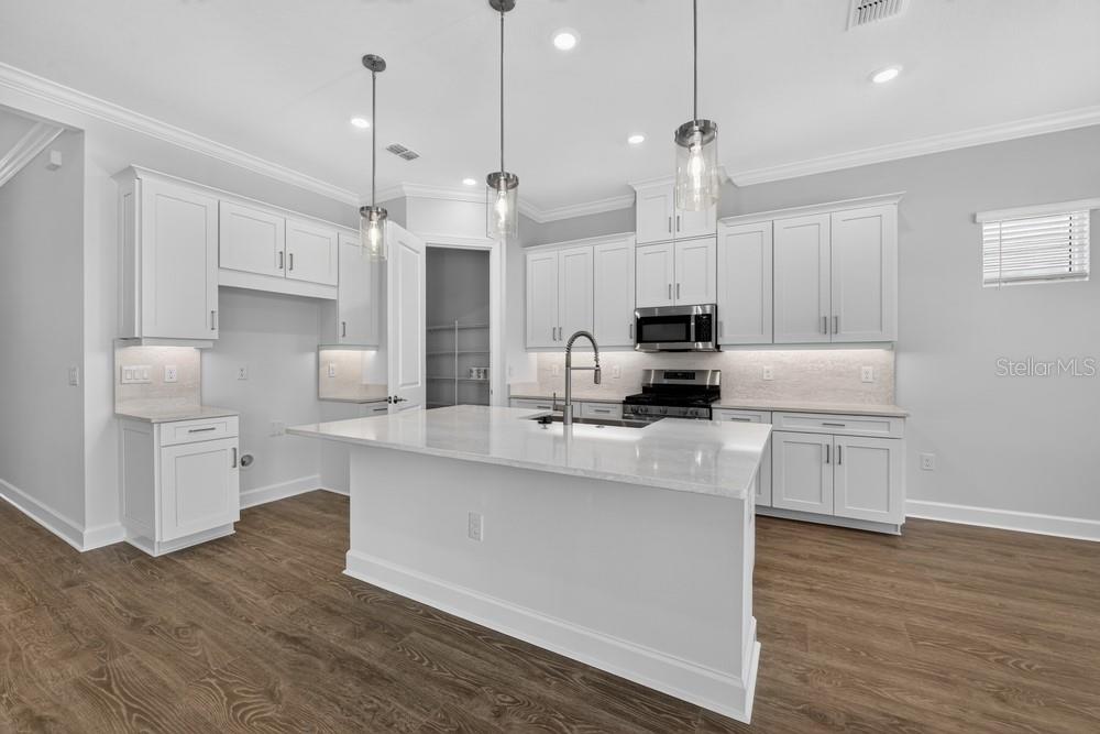 10573 ECLIPSE ST, SARASOTA, FL — photo 3