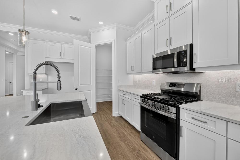 10573 ECLIPSE ST, SARASOTA, FL — photo 5