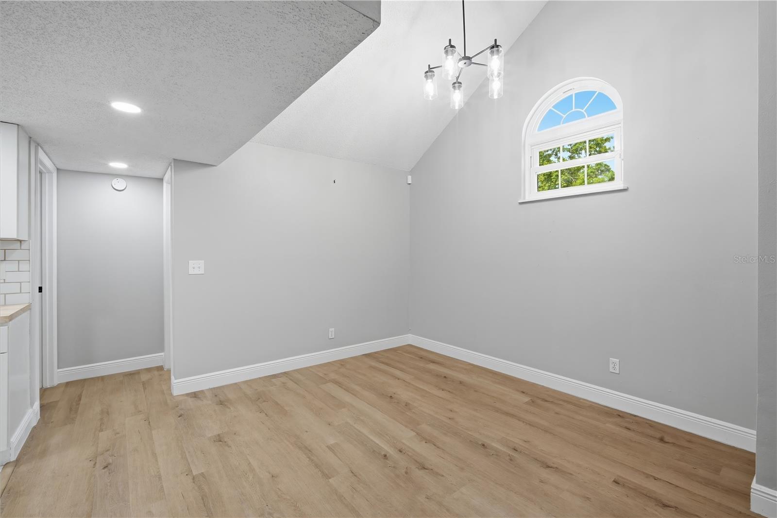 12287 ARMENIA GABLES CIR, TAMPA, FL — photo 6