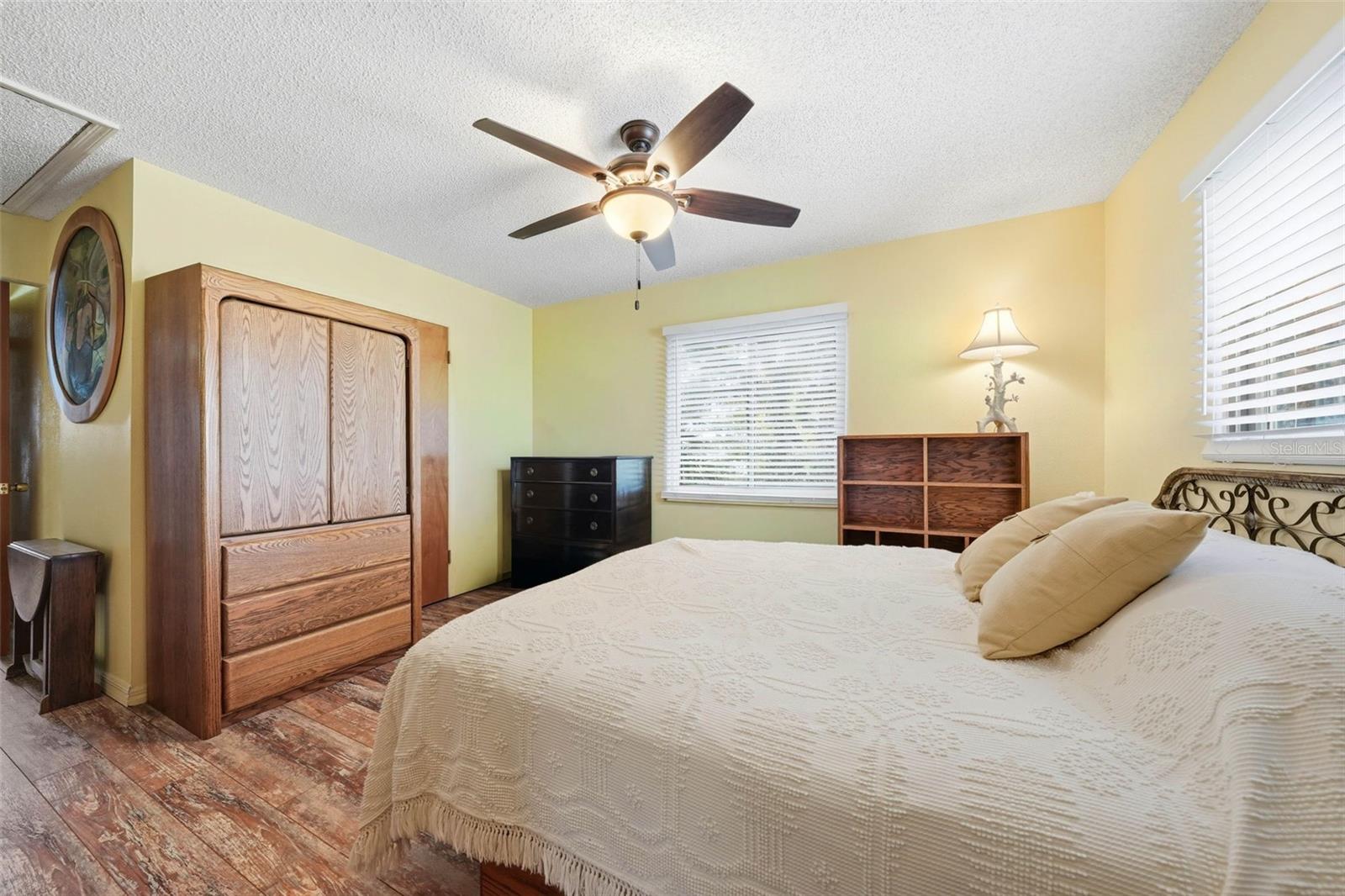 400 LAKESHORE DR, EUSTIS, FL — photo 42