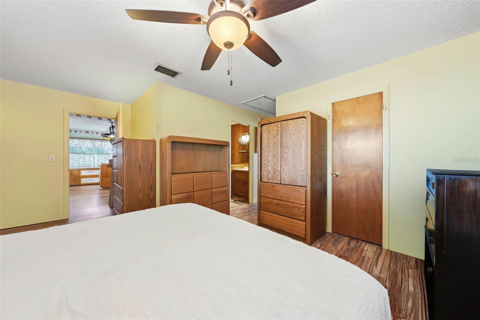 400 LAKESHORE DR, EUSTIS, FL — photo 45