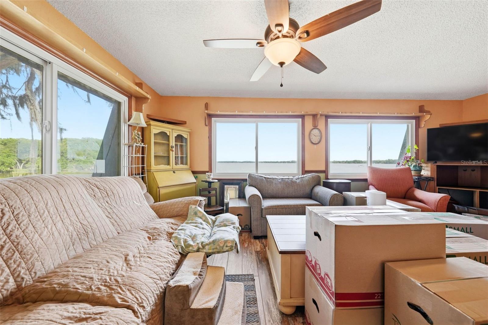 400 LAKESHORE DR, EUSTIS, FL — photo 55