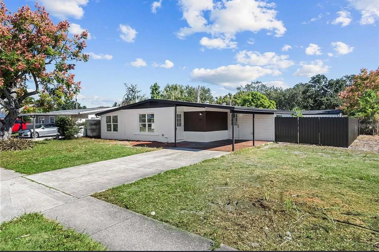 5101 TOWN N COUNTRY BLVD, TAMPA, FL — photo 2