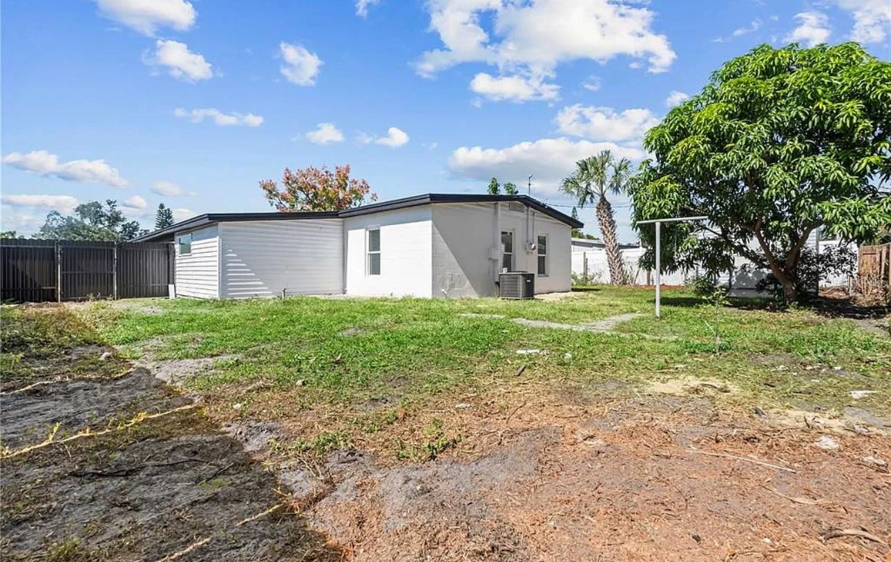 5101 TOWN N COUNTRY BLVD, TAMPA, FL — photo 4