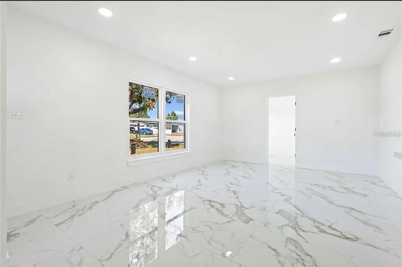 5101 TOWN N COUNTRY BLVD, TAMPA, FL — photo 6
