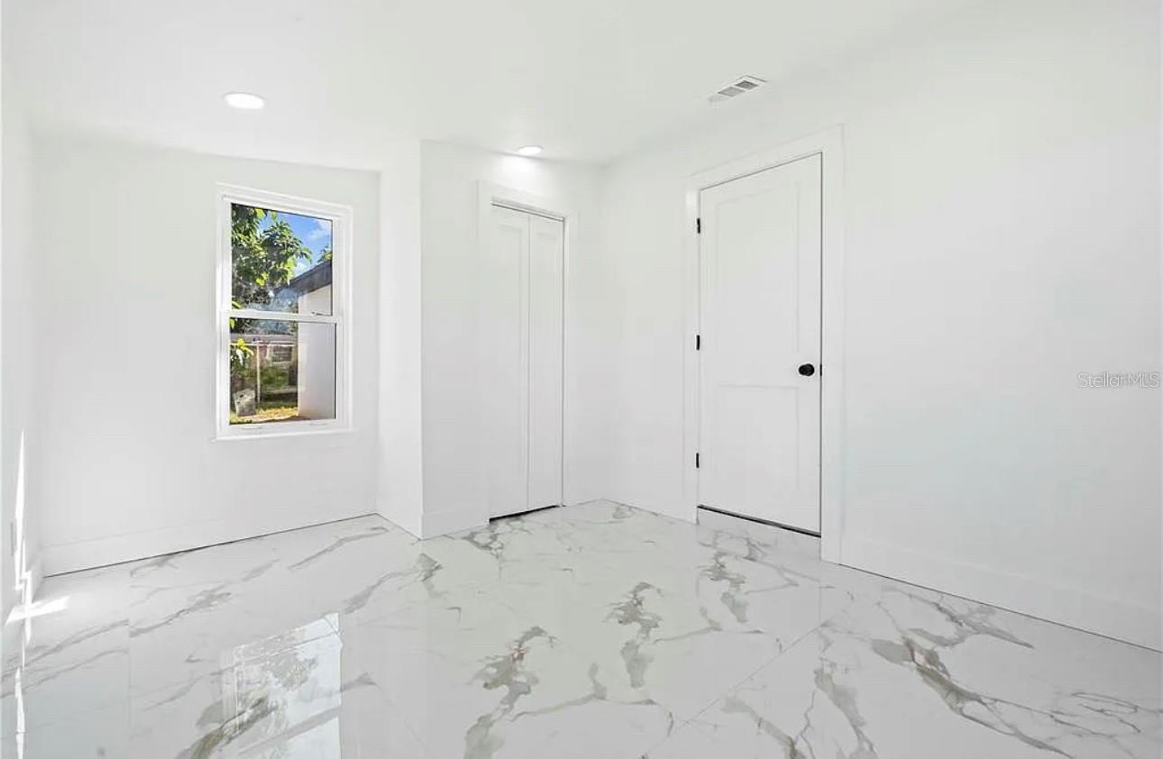 5101 TOWN N COUNTRY BLVD, TAMPA, FL — photo 8