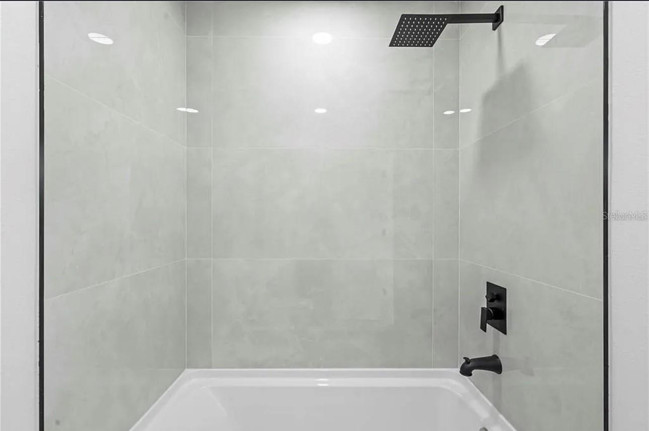 5101 TOWN N COUNTRY BLVD, TAMPA, FL — photo 10