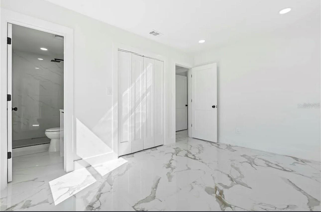 5101 TOWN N COUNTRY BLVD, TAMPA, FL — photo 13