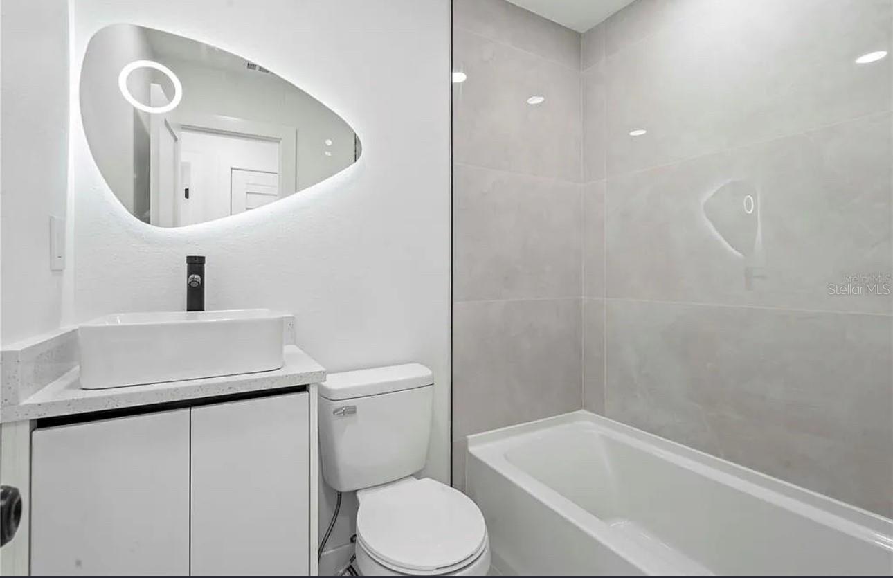 5101 TOWN N COUNTRY BLVD, TAMPA, FL — photo 19