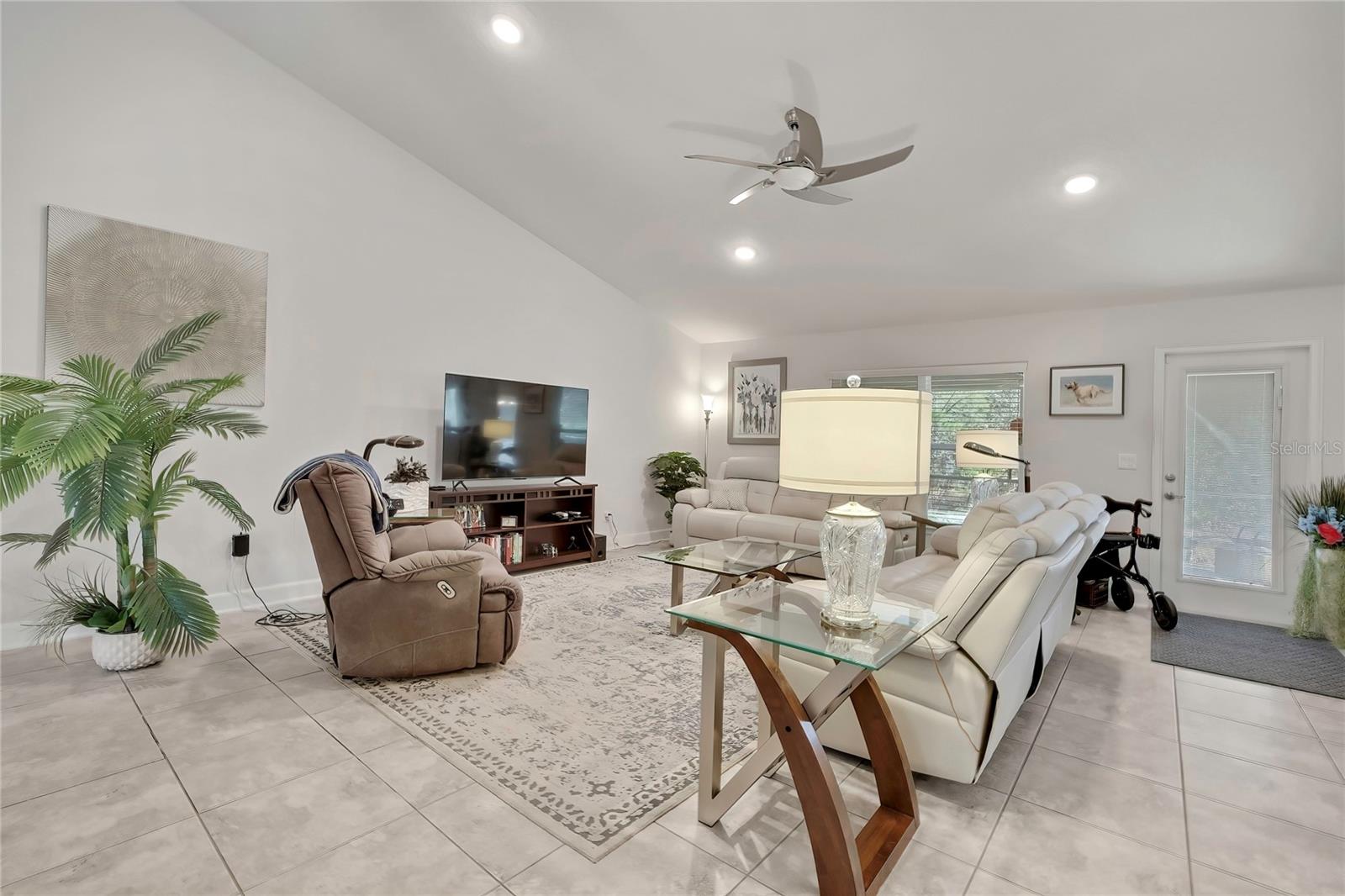 24 TALL MARIGOLDS CT, HOMOSASSA, FL — photo 9