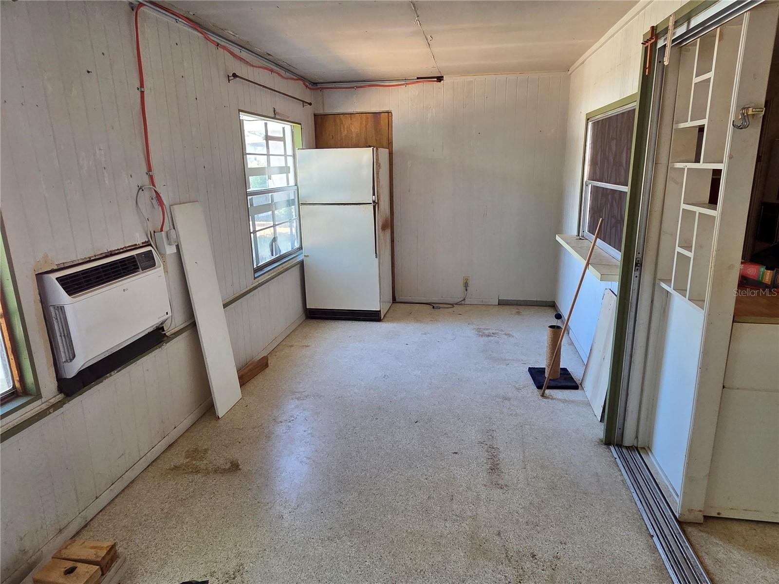 3707 SHARONDALE DR, SARASOTA, FL — photo 4