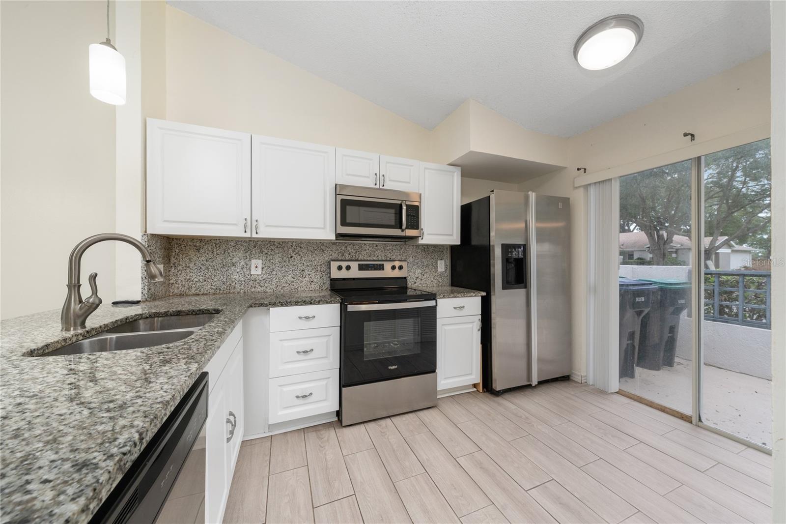1262 LUCAYA CIR, ORLANDO, FL — photo 4
