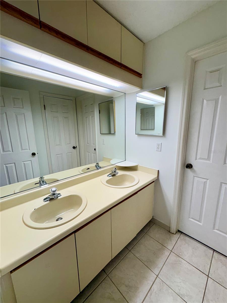 3243 FOREST OAKS COURT #117, WINTER PARK, FL — photo 16