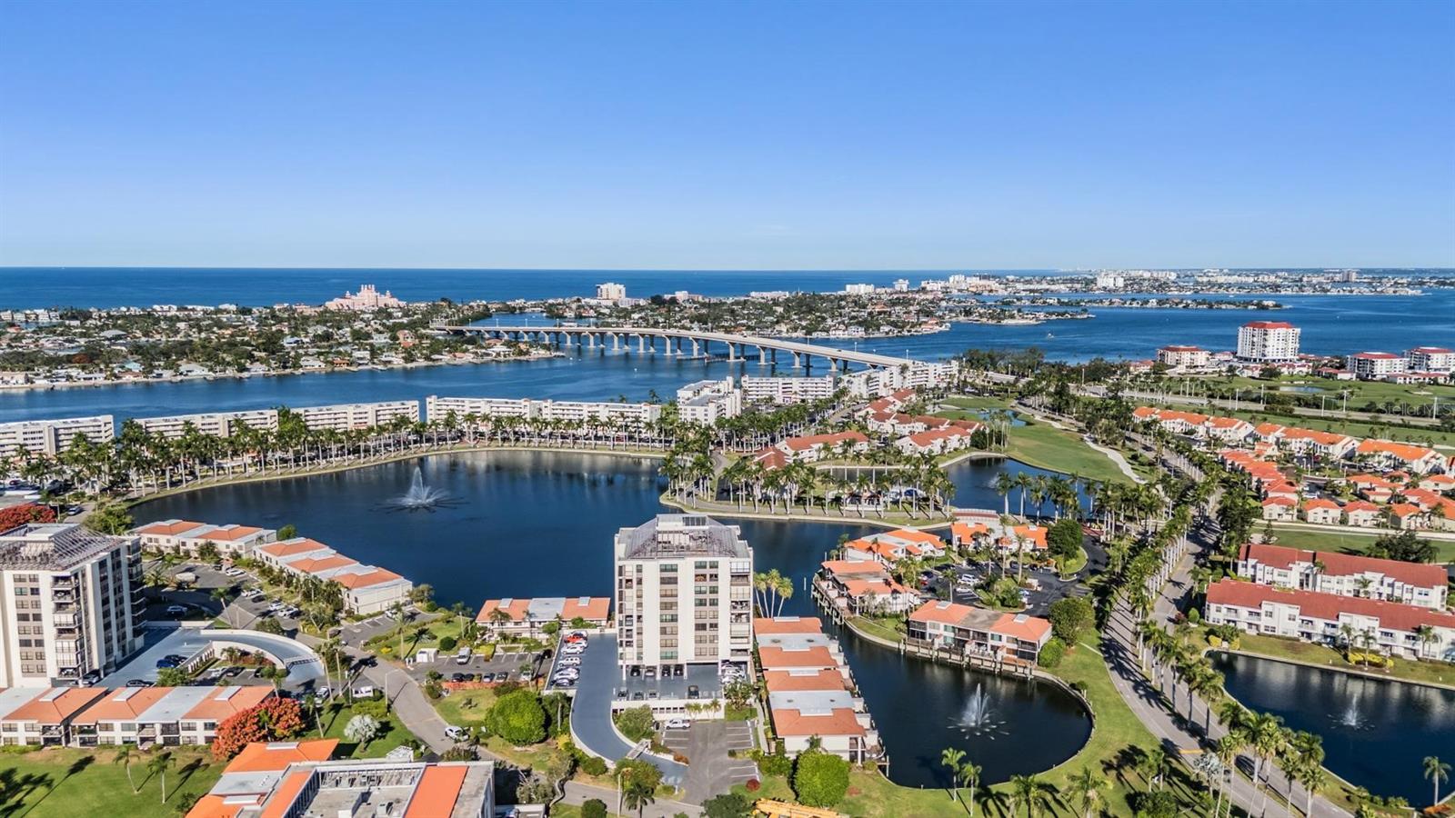 6294 BAHIA DEL MAR CIR #107, ST PETERSBURG, FL — photo 31