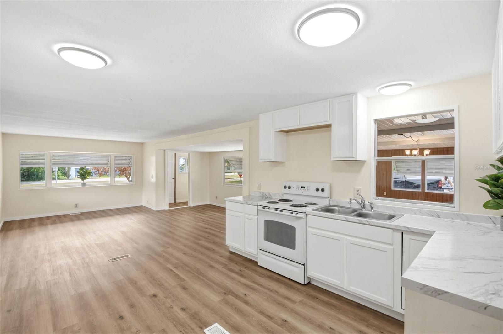 14742 MANDARIN ST, TAVARES, FL — photo 42
