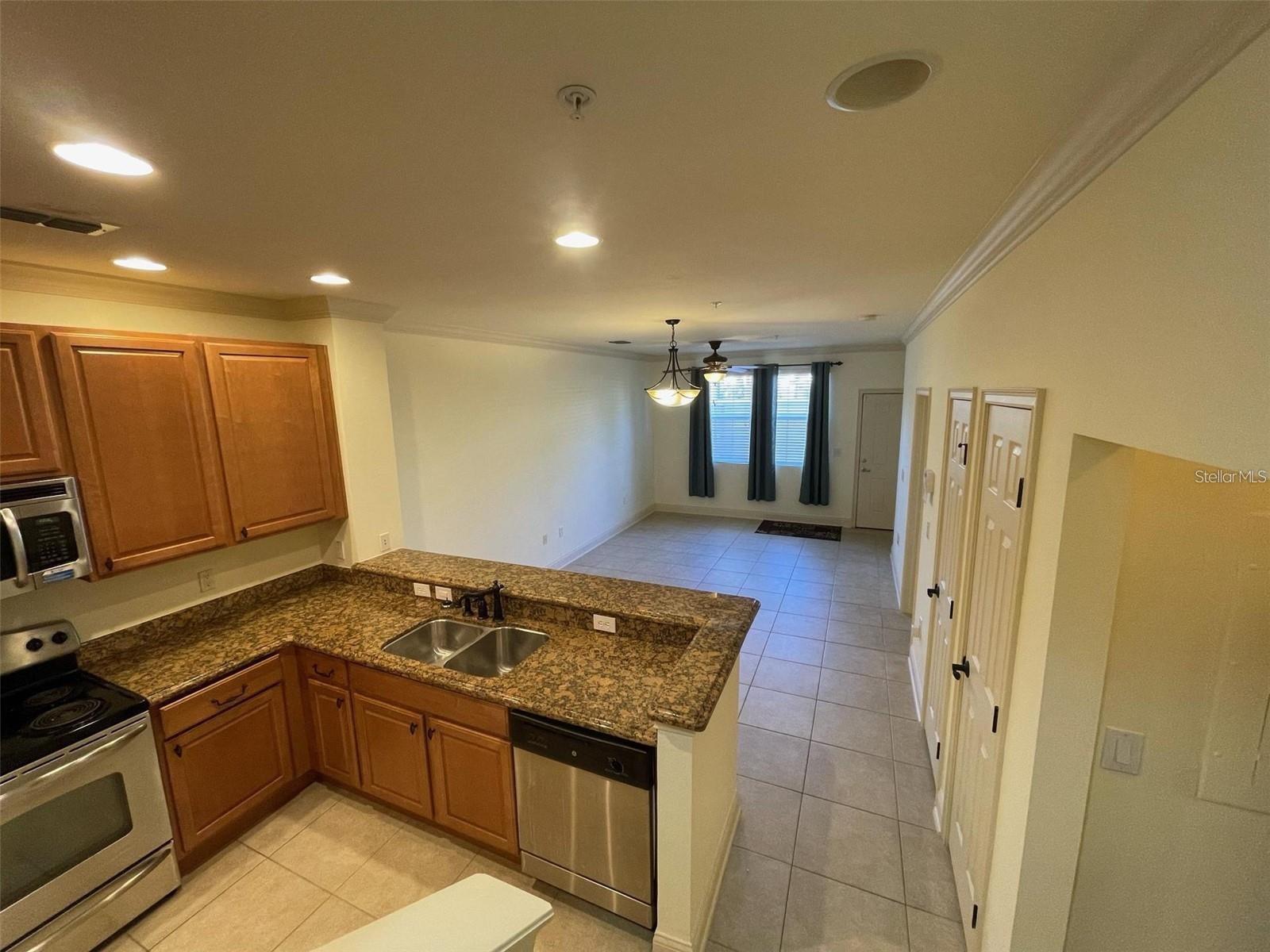 2846 BELLA VISTA DR, DAVENPORT, FL — photo 3