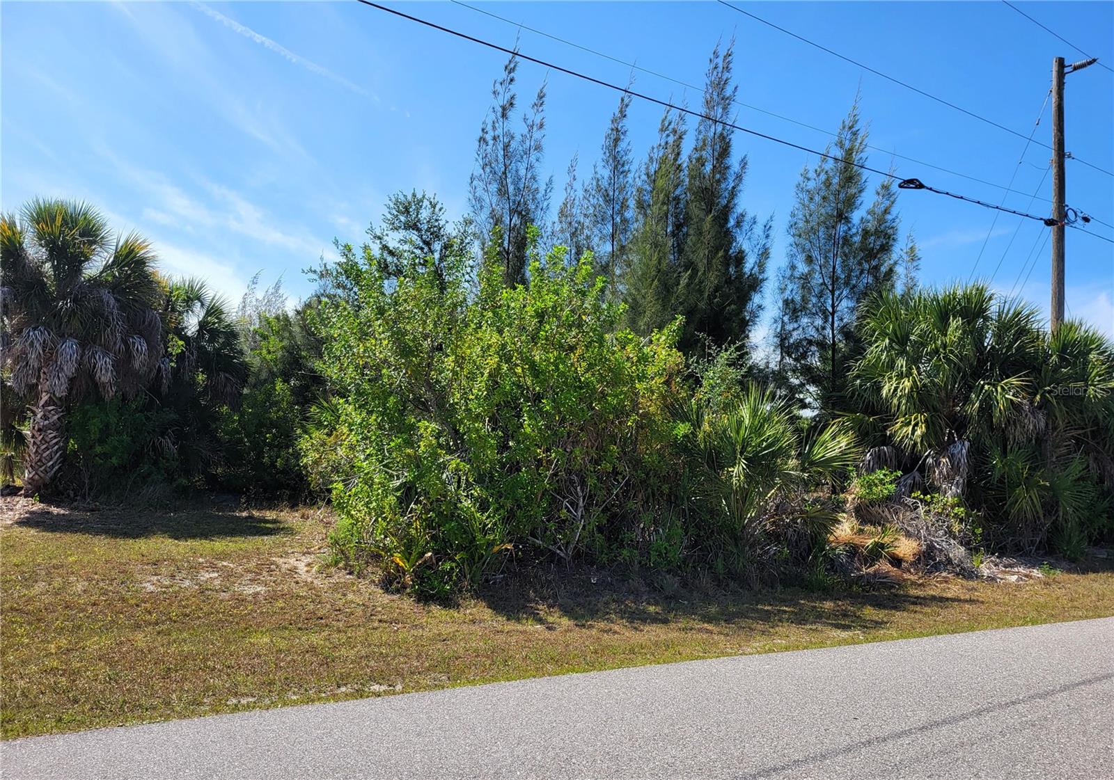 9598 SPRING CIR, PORT CHARLOTTE, FL — photo 2