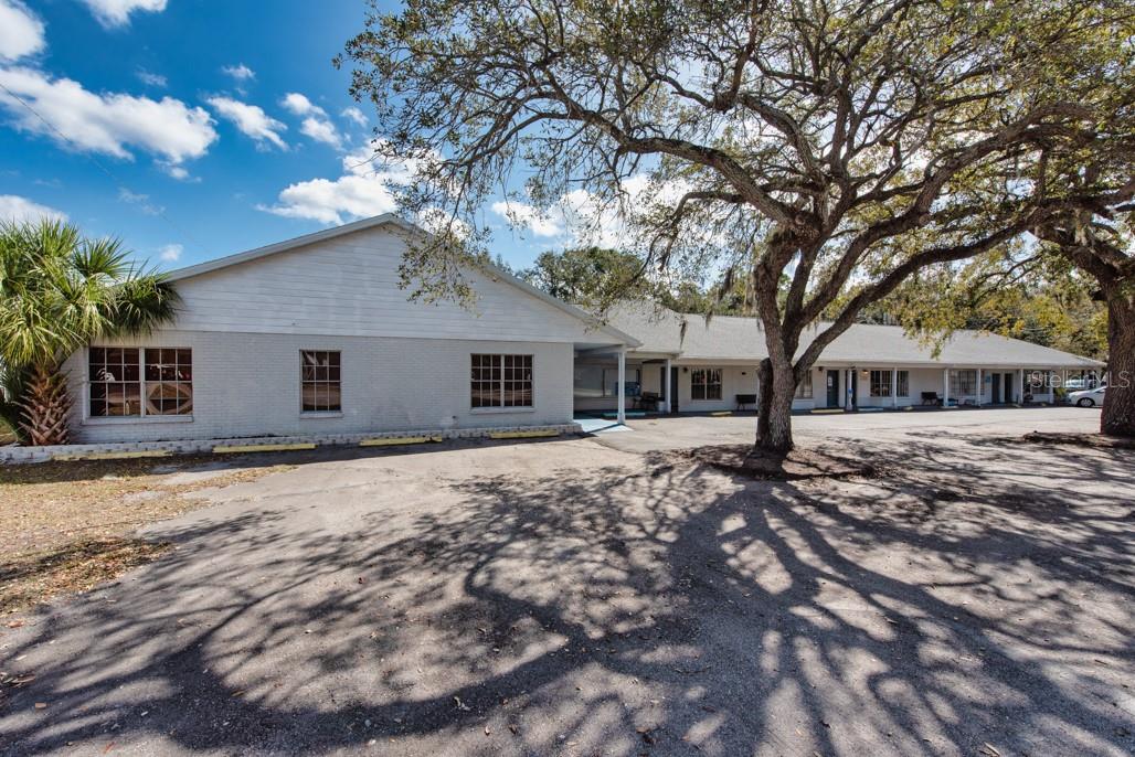 7414 COMMERCE ST #102, RIVERVIEW, FL