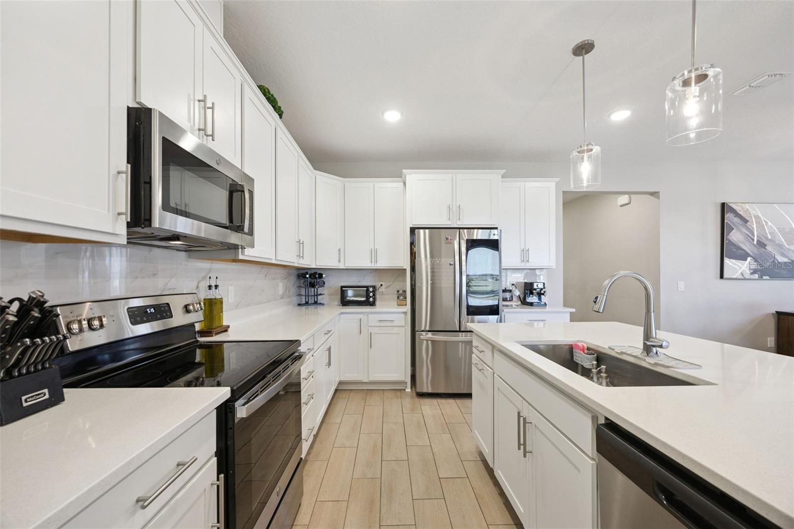 10053 SPRING LAKE DR, CLERMONT, FL — photo 19