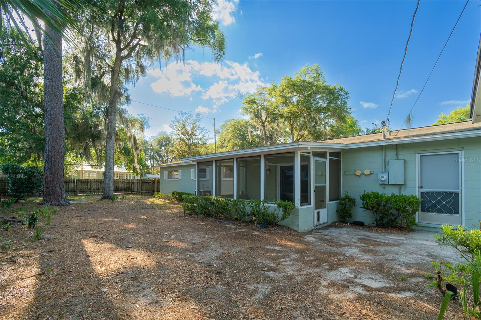 703 NE 6TH PL, GAINESVILLE, FL — photo 7