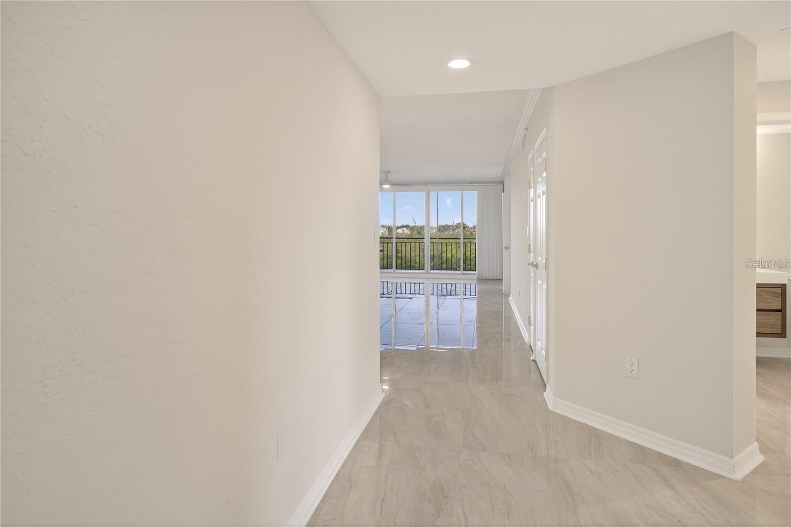 5430 EAGLES POINT CIR #202, SARASOTA, FL — photo 6