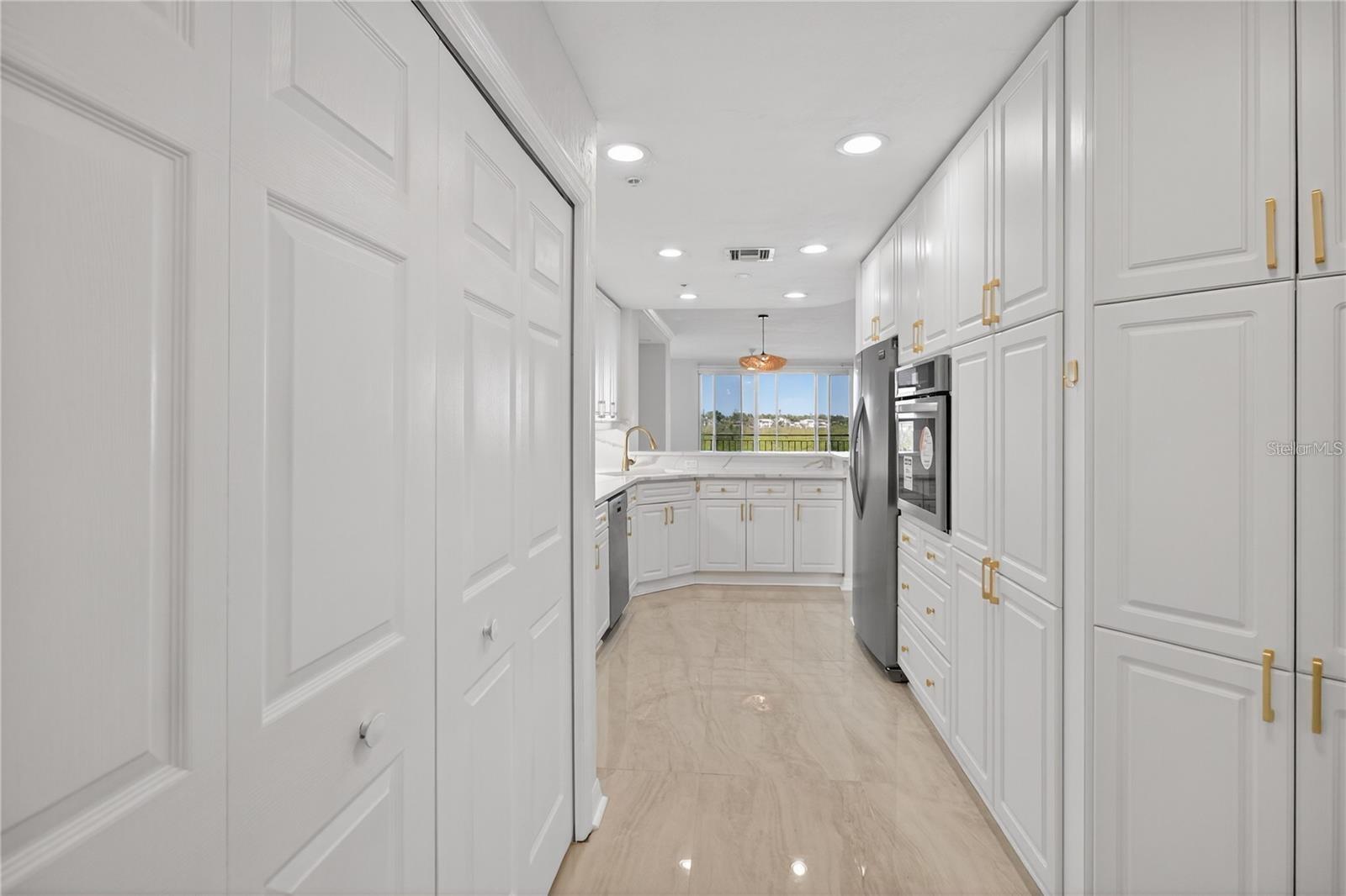 5430 EAGLES POINT CIR #202, SARASOTA, FL — photo 12