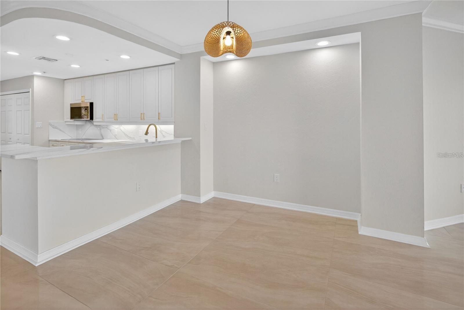 5430 EAGLES POINT CIR #202, SARASOTA, FL — photo 13