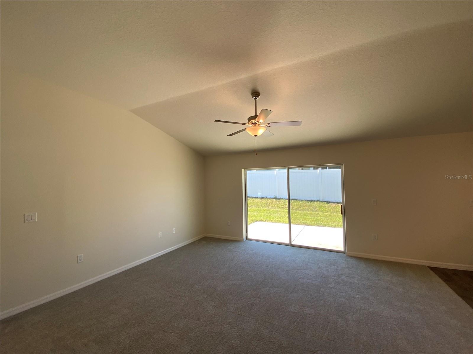 8190 N WAKEFIELD DR, CITRUS SPRINGS, FL — photo 8