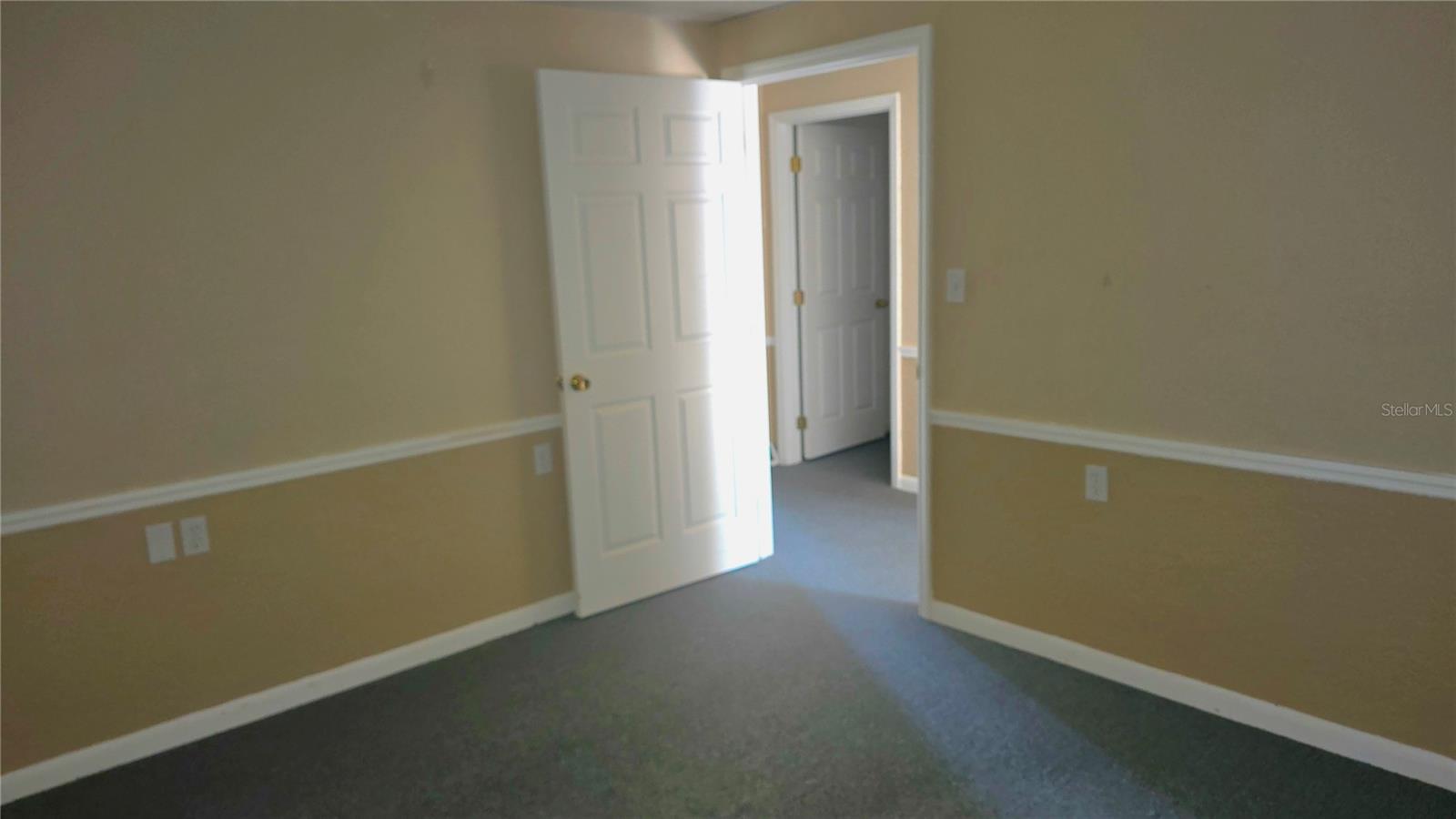 530 US-41-BYP #17B, VENICE, FL — photo 13